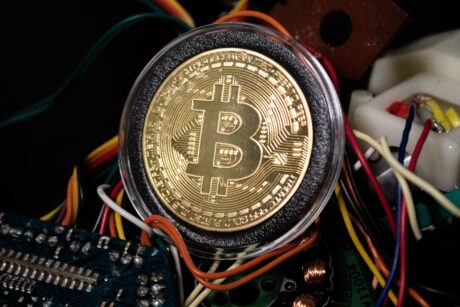 bitcoin-miner-selling-power-at-lowest-for-2022,-green-sign-for-market?