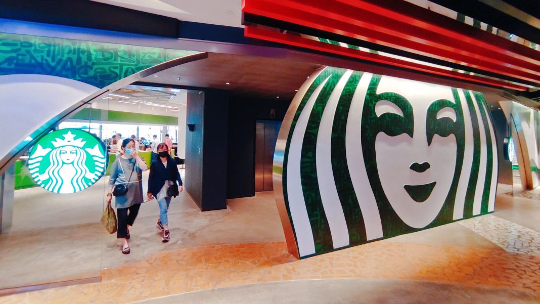 starbucks-earnings-beat-expectations-as-consumers-spend-more-in-its-us.-stores