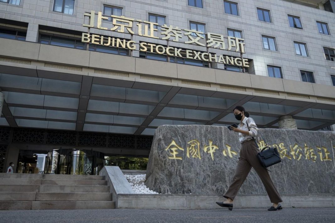 china-markets-slide-as-covid-protests-put-investors-on-edge