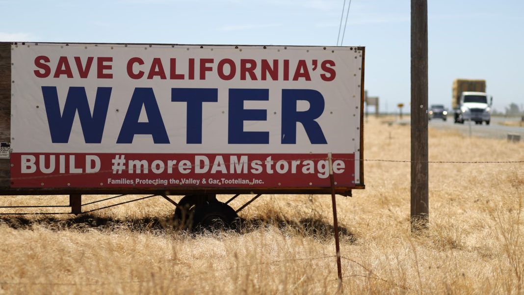 us.-warns-california-cities-to-prepare-for-possible-water-cuts-and-fourth-year-of-drought